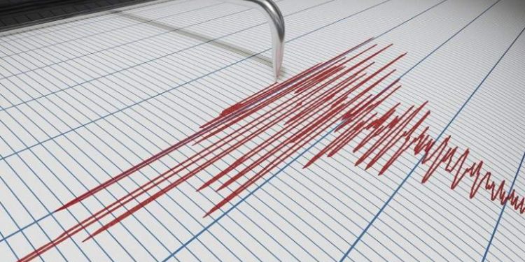 هزة أرضية تضرب إزمير غرب تركيا