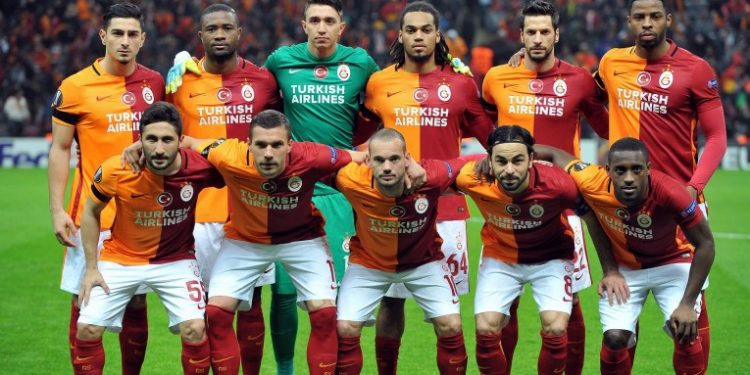 تركيا.. فريق غلطة سراي يعلن ارتفاع إصابات كورونا بين لاعبيه