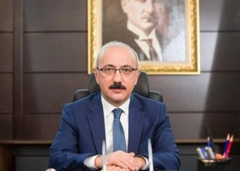 من هو لطفي علوان وزير الخزانة والمالية التركي الجديد؟