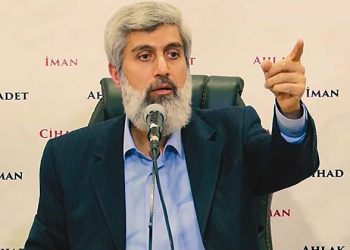 رد فعل غير مسبوق من شيخ بعد اعترافات لأردوغان ووزير عدله