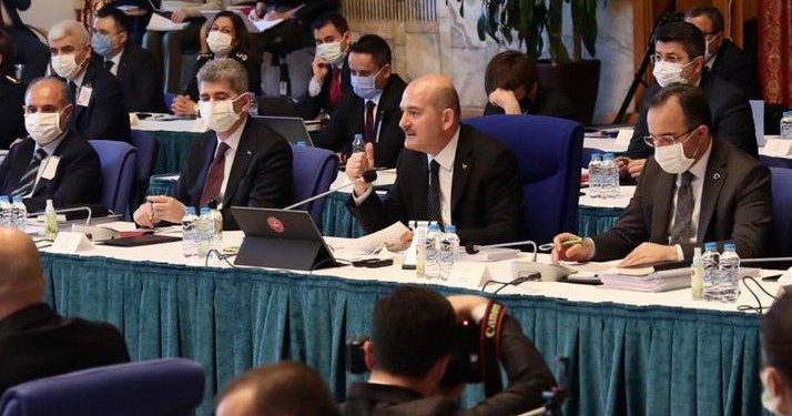 وزير داخلية تركيا: نحو 100 ألف تم سجنهم بتهمة الانتماء لحركة الخدمة!