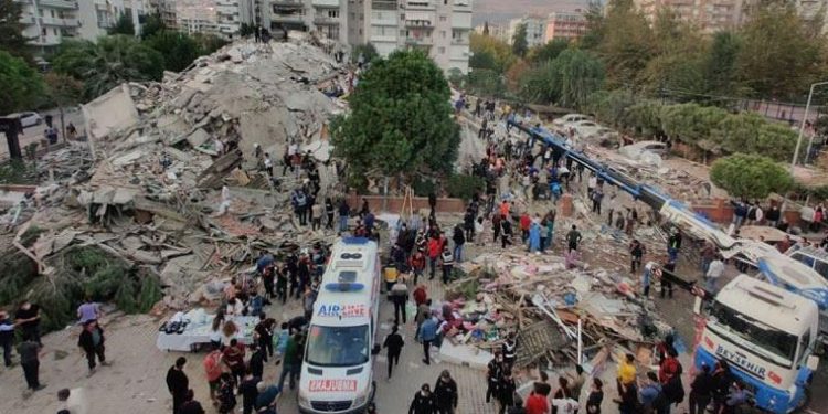 لماذا ترفض حكومة أردوغان تعديل قانون الزلازل منذ 17 عامًا؟