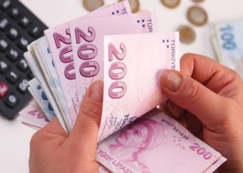 تركيا.. العملات الأجنبية تعاود الارتفاع أمام الليرة