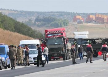 عقيد سابق: أردوغان سجن مدعين عامين ظلما بعد فضحهم تهريب السلاح