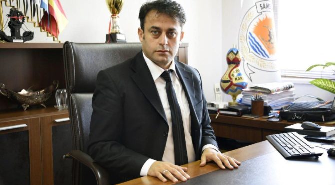 فضائح بلديات العدالة والتنمية.. مصادرة 10 مليون ليرة من خزينة مسؤول