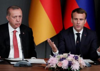 فرنسا تطلب من تركيا توضيح مواقفها إذا كانت تريد علاقات بناءة