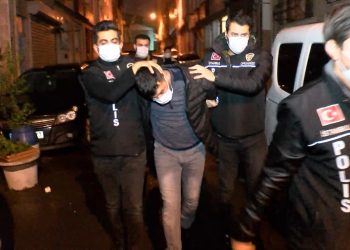 حملات متزامنة على تجار سلاح في خمس مدن تركية