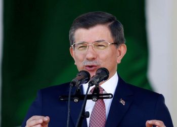 داود أوغلو: التفتيش العاري وصمة عار