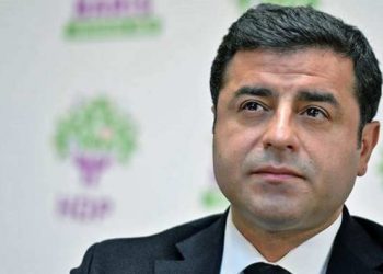 نقابات المحامين في تركيا تطالب بإخلاء سبيل دميرطاش