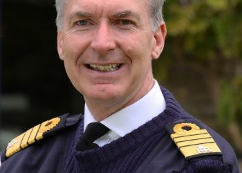 كبير ضباط البحرية في بريطانيا يختتم زيارته إلى مصر