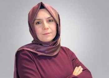 صحفية تركية تتجاوز مدة الحبس القانوني بـ 8 أشهر