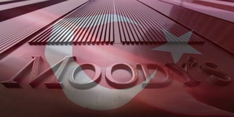 توقع سلبي من موديز بخصوص وضع بنوك تركيا في 2021