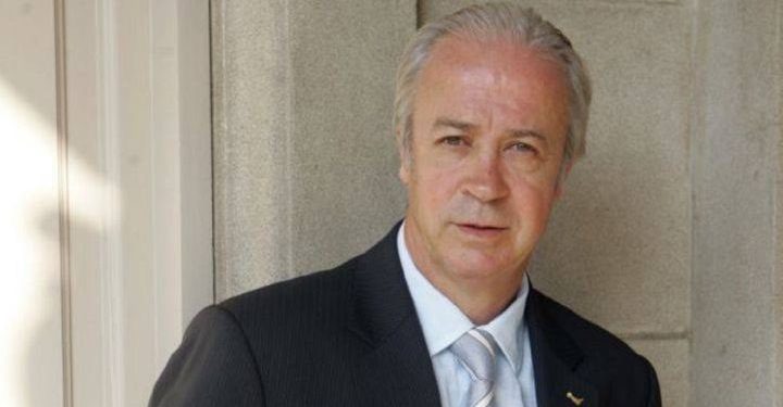 رئيس نادي برشلونة يفكر في بيع ميسي لهذا السبب!