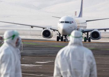 هيئة تنظيم الطيران الصينية توصي طواقم الطائرات بارتداء حفاضات