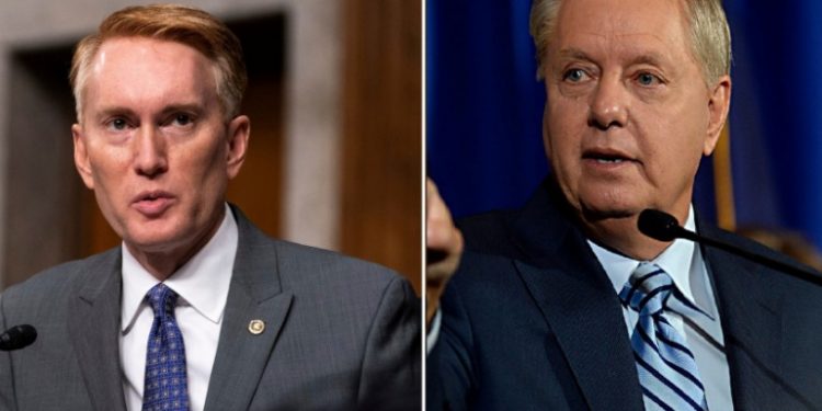 سيناتوران أمريكيان: شعب تركيا الصديق يدفع ثمن تهور قادته!