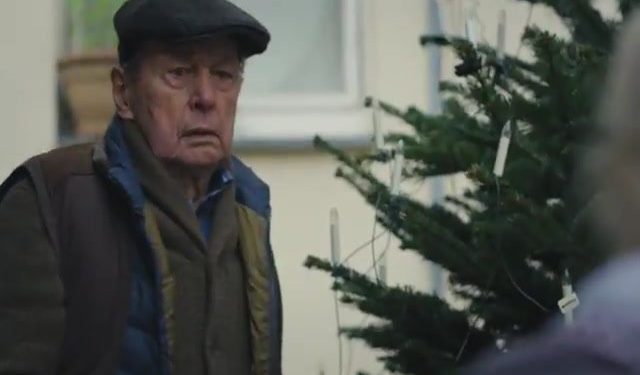 سلسلة محلات ألمانية تحتفي بجيرة الأتراك في أحدث إعلاناتها