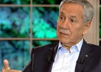 مستشار أردوغان المستقيل يشكر من ساندوه