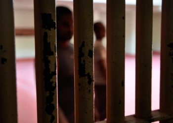 تركيا.. سجين يدخل في إضراب عن الطعام احتجاجًا على تفتيشه عاريًا