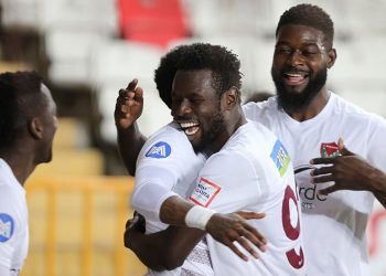 هزيمة مدوية.. هاتاي سبور يسحق أنطاليا سبور بسداسية نظيفة