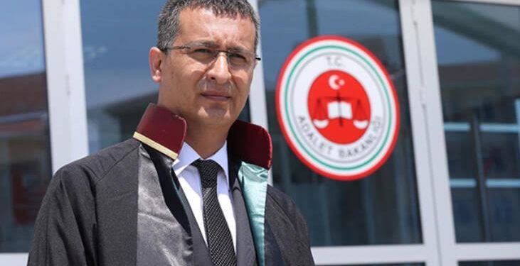 برلماني: محامي أردوغان تقاضى 5 ملايين دولار أتعاب قضايا إهانة الرئيس