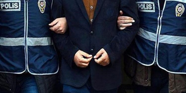 حملات أمنية لاعتقال 341 عسكريًّا تركيًّا بالتهمة المعروفة