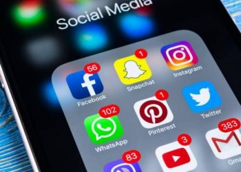 هل تستخدم شركات التواصل الاجتماعي مواقعها لأغراض التجسس؟