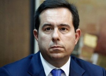 وزير يوناني يتهم تركيا بتجاهل استغاثة مهاجرين في البحر