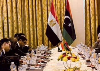 وفد مصري يزور طرابلس بعد ساعات من مغادرة وزير الدفاع التركي