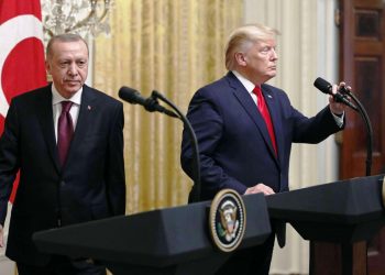 صحيفة إسرائيلية تكشف ما ستؤول اليه الأمور بعد العقوبات الأمريكية على تركيا