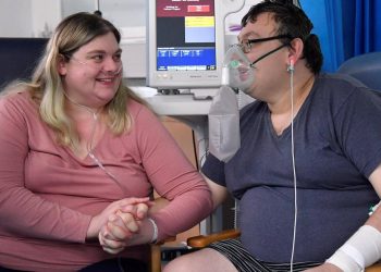 قبل ساعة من “العناية المركزة”.. زواج يتحدى الوباء