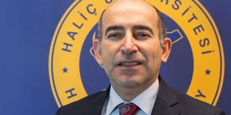 استمرار ردود الفعل الغاضبة على تعيين “عميد أردوغان”.. استقالة مستشار رئيس جامعة البوسفور