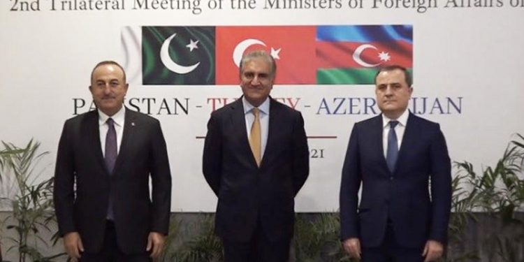 اتفاق ثلاثي يجمع تركيا وأذربيجان وباكستان