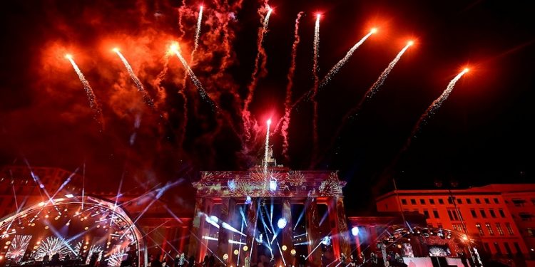 حرائق في برلين جراء إطلاق الألعاب النارية من المنازل
