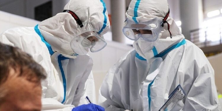 “رويترز” تحصي إصابات ووفيات كورونا عالميا وعربيا