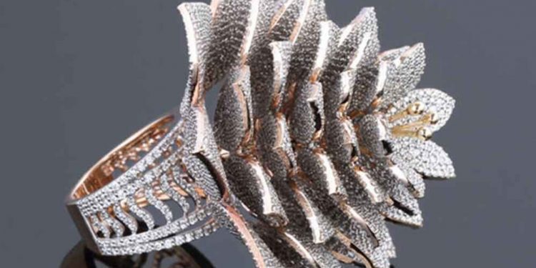 “خاتم الازدهار” يدخل موسوعة جينيس بأكثر من 12 ألف ماسة