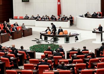 نظام حكم جديد مقترح في تركيا يكون منصب الرئيس فيه “رمزيًا”