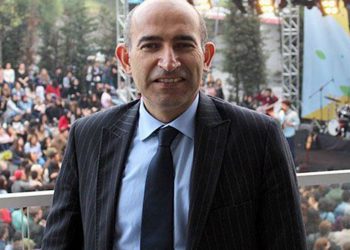 بعد الكشف عن سرقته لها.. حجب الوصول لرسالة ماجستير رئيس جامعة البوسفور