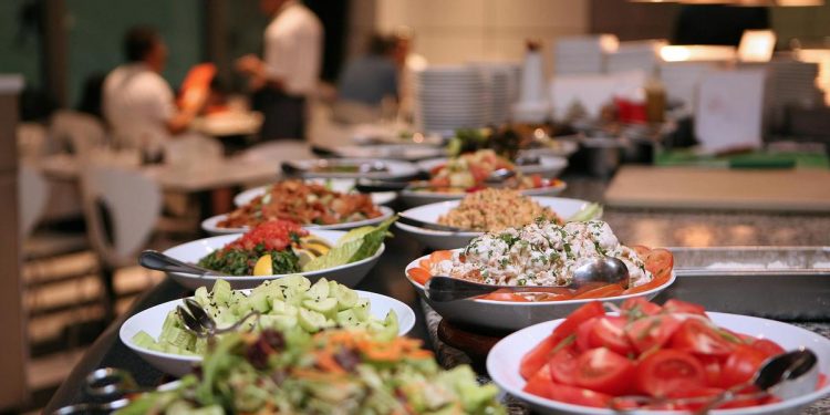 وجبة العشاء والوزن.. دراسة تكشف “العلاقة الصادمة”