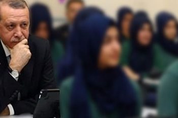 انخفاض عدد طلاب مدارس الأئمة والخطباء الدينية 11%