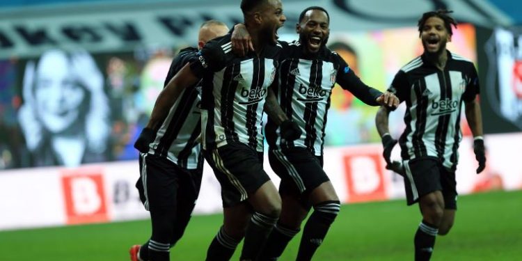 بشكتاش يهزم جلطة سراي ويواصل تصدر للدوري التركي