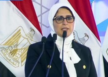 مصر تتسلم جرعات كبيرة من لقاحات كورونا خلال ساعات