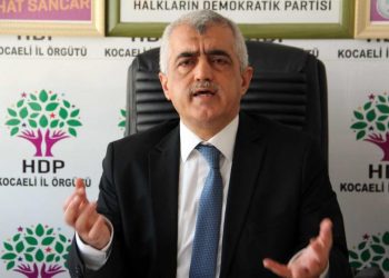 جرجرلي أوغلو: يصرون على حل الأزمة الكردية في تركيا بالدم والحرب