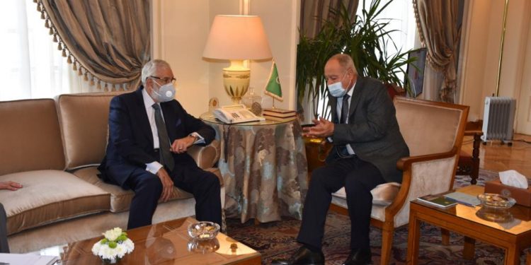 أبو الغيط يستقبل وزير خارجية حكومة الوفاق الوطني الليبية