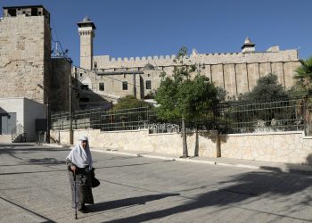 إسرائيل تمنع رفع الأذان في الحرم الإبراهيمي