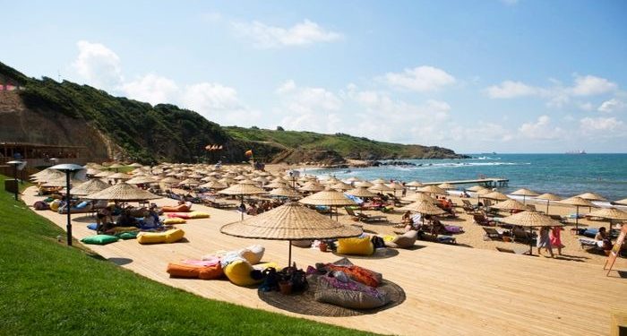 كاتبة تركية لطلاب البوسفور: انسوا شاطئ كيليوس!