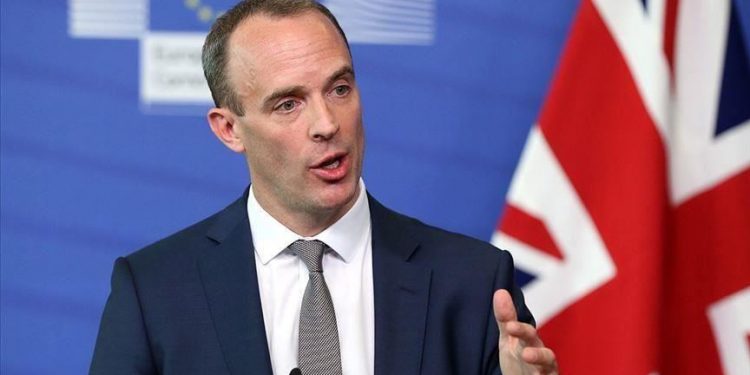 بريطانيا تدعو لوقف إطلاق النار بالعالم لتطعيم المتواجدين بجميع مناطق النزاع