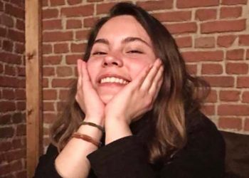 تركيا: اعتقال طالبة لإنشائها جروبًا على الواتس