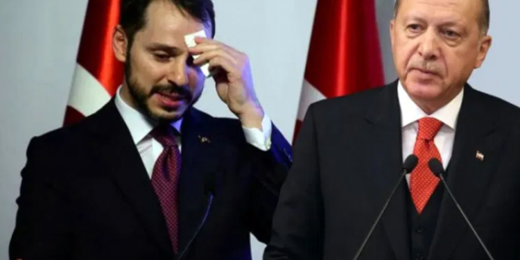 ادعاءات بإقالة أردوغان صهره بعد تهريب 14 مليار يورو دون علمه