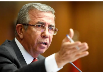 رئيس بلدية أنقرة لحزب أردوغان: لا تضعوا أنفسكم مكان الله!