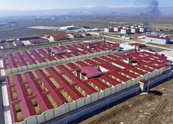 12 مليار ليرة لتشييد السجون في تركيا!